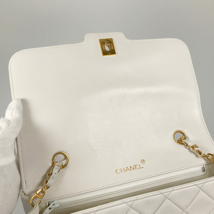 CHANEL Diana Shoulder bag
