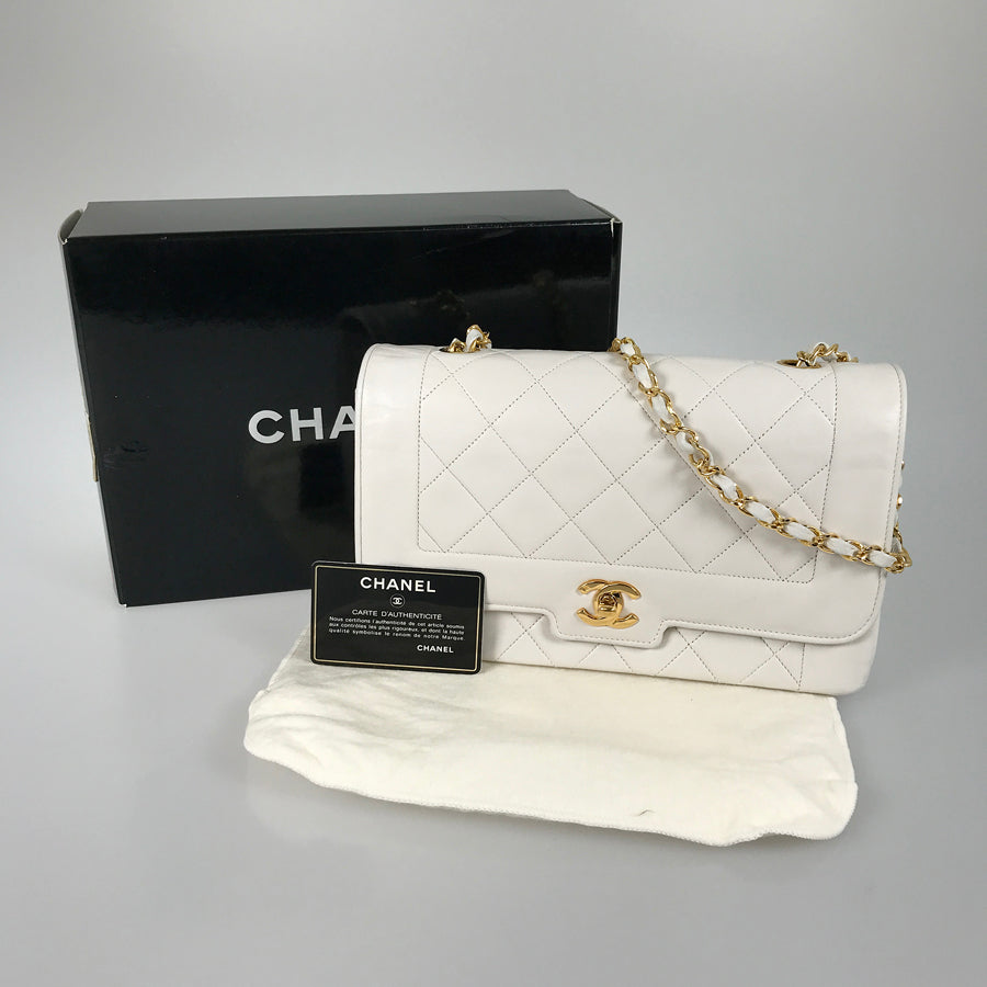 CHANEL Diana Shoulder bag