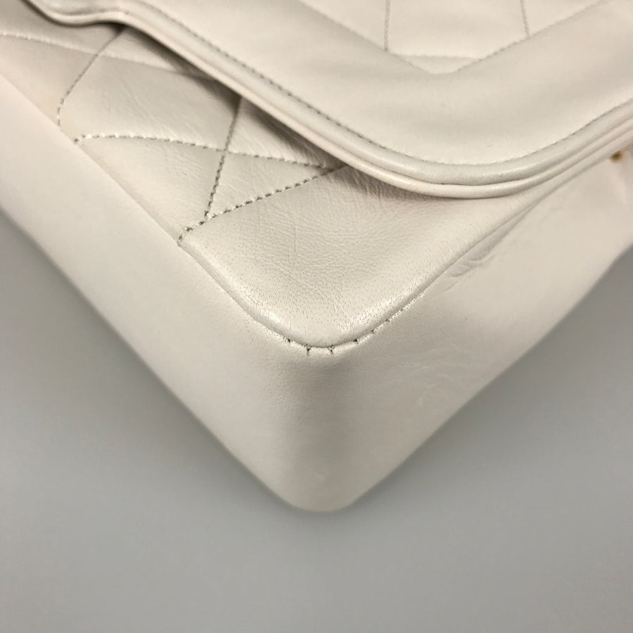 CHANEL Diana Shoulder bag