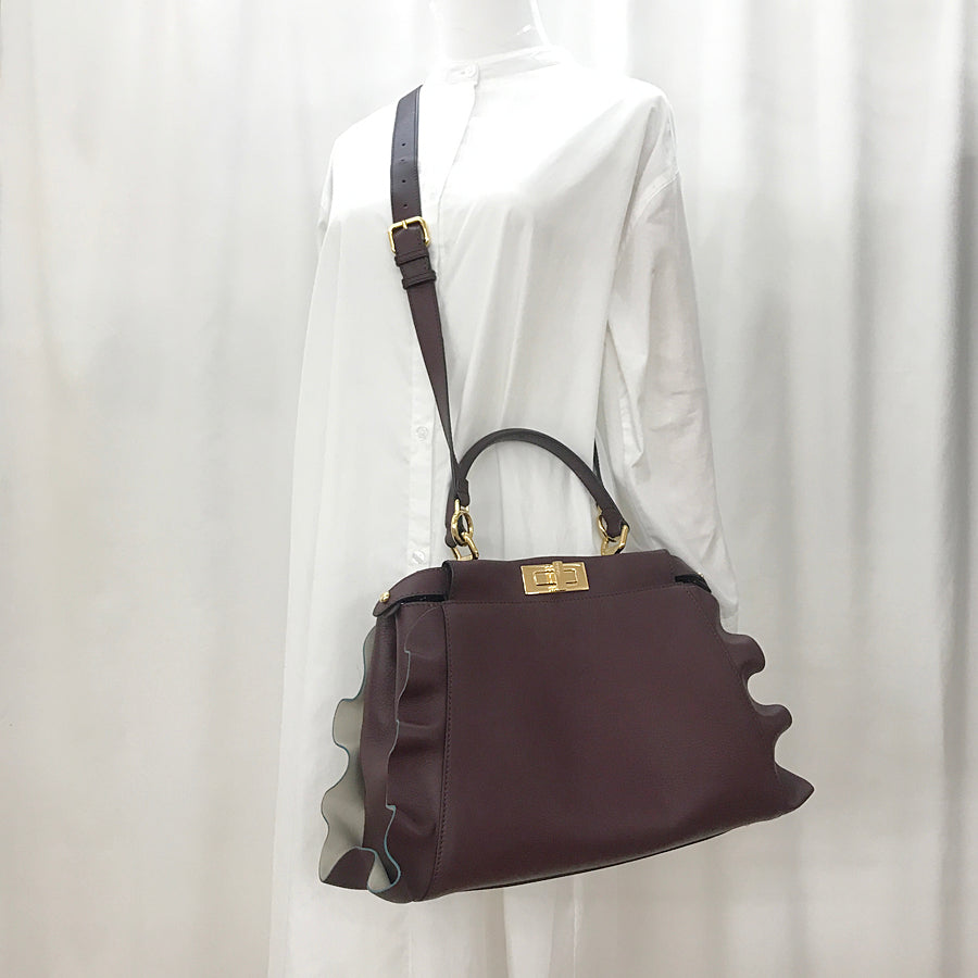 FENDI Peekaboo regular 8BN290 Hand bag