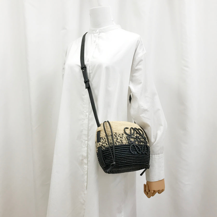 LOEWE Beehive A223Z48X05 Shoulder bag