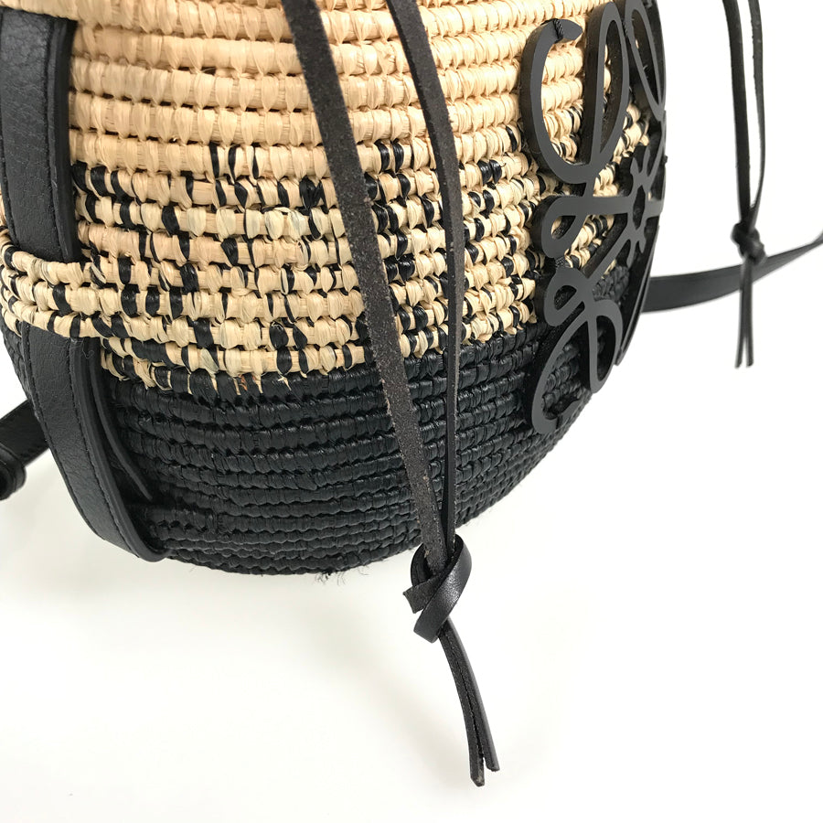 LOEWE Beehive A223Z48X05 Shoulder bag