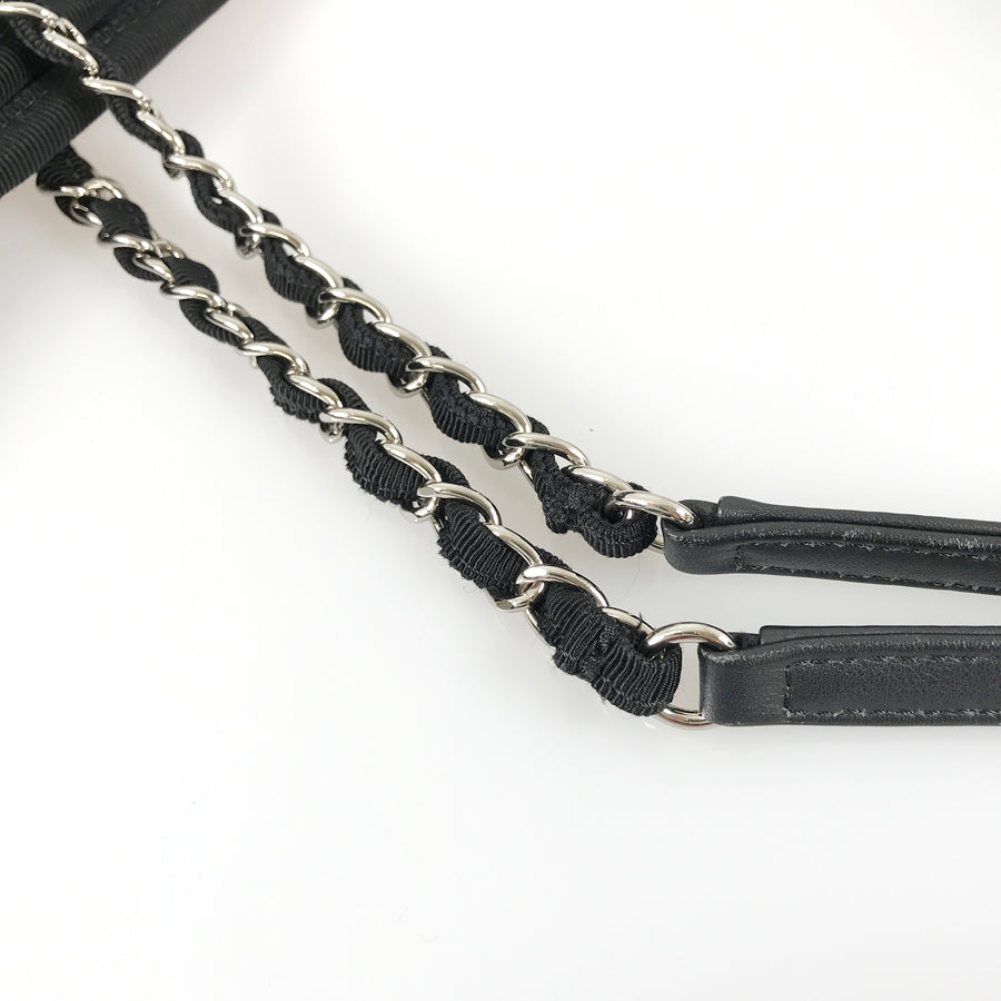 CHANEL Deauville MM Tote bag
