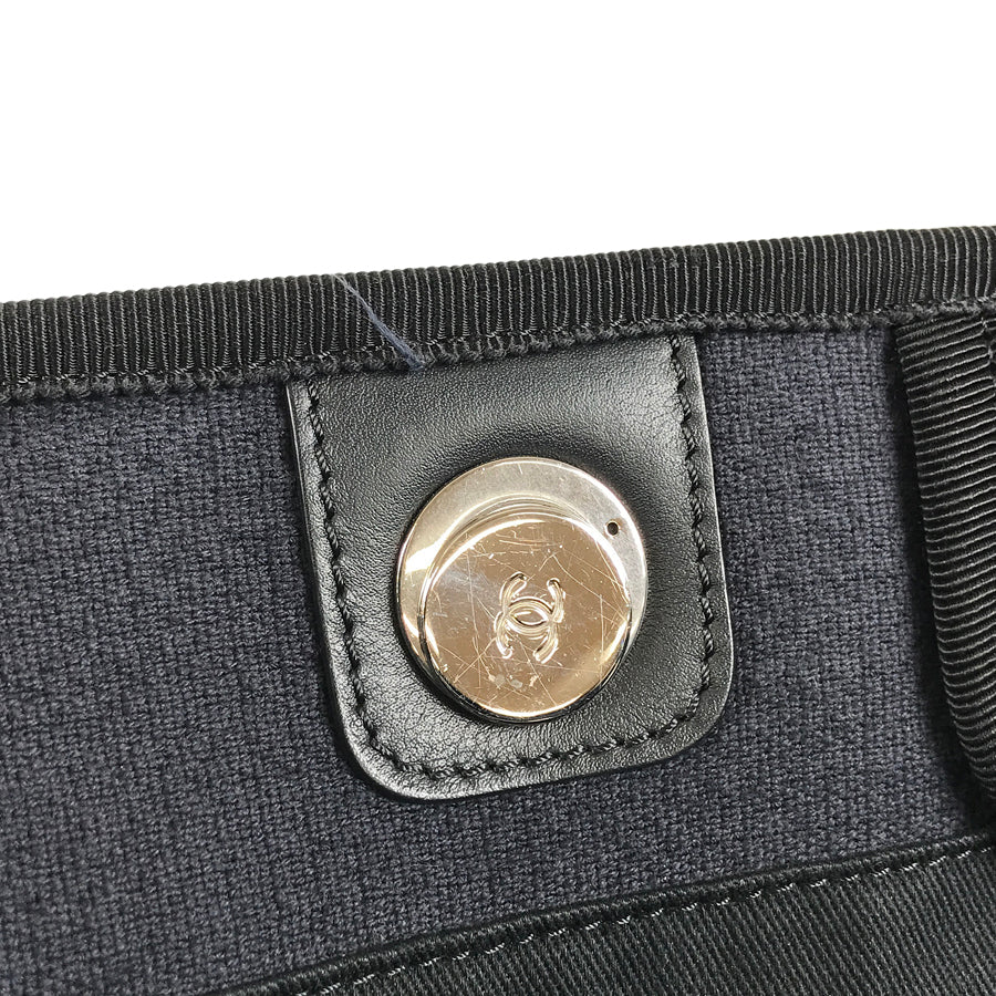 CHANEL Deauville MM Tote bag