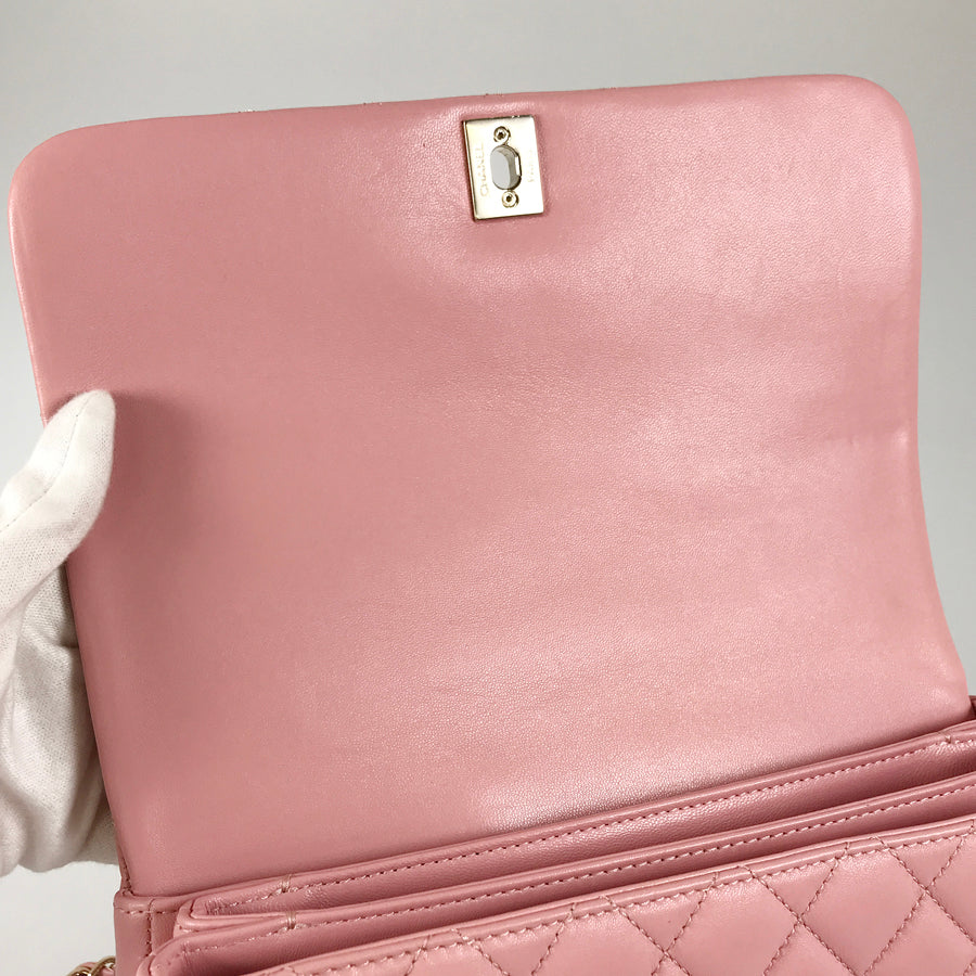 CHANEL Matelasse A57043 Shoulder bag