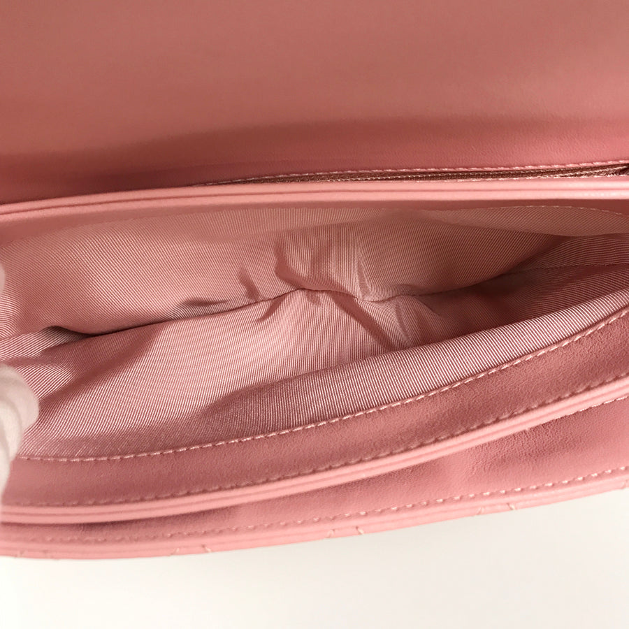 CHANEL Matelasse A57043 Shoulder bag