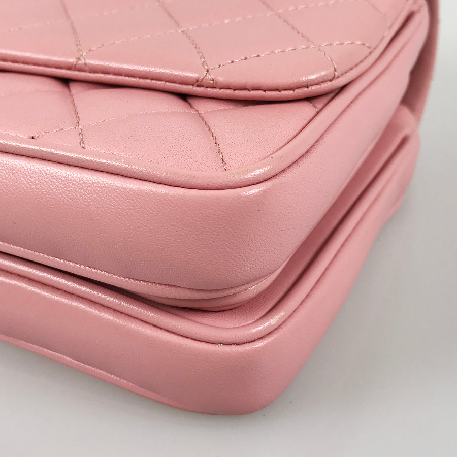 CHANEL Matelasse A57043 Shoulder bag