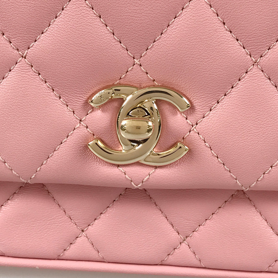 CHANEL Matelasse A57043 Shoulder bag