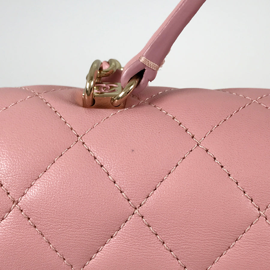CHANEL Matelasse A57043 Shoulder bag