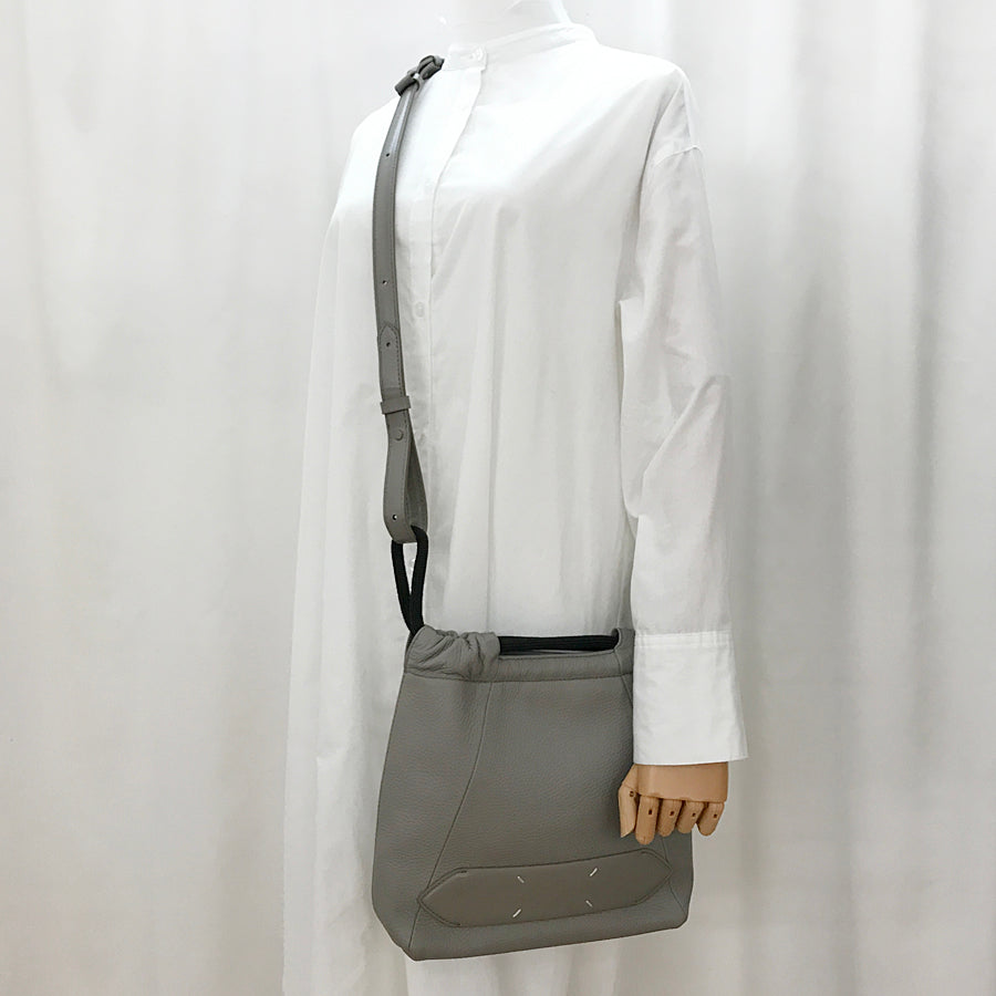 MAISON MARGIELA 5AC Drawstring Small SB1WG0044 Tote bag