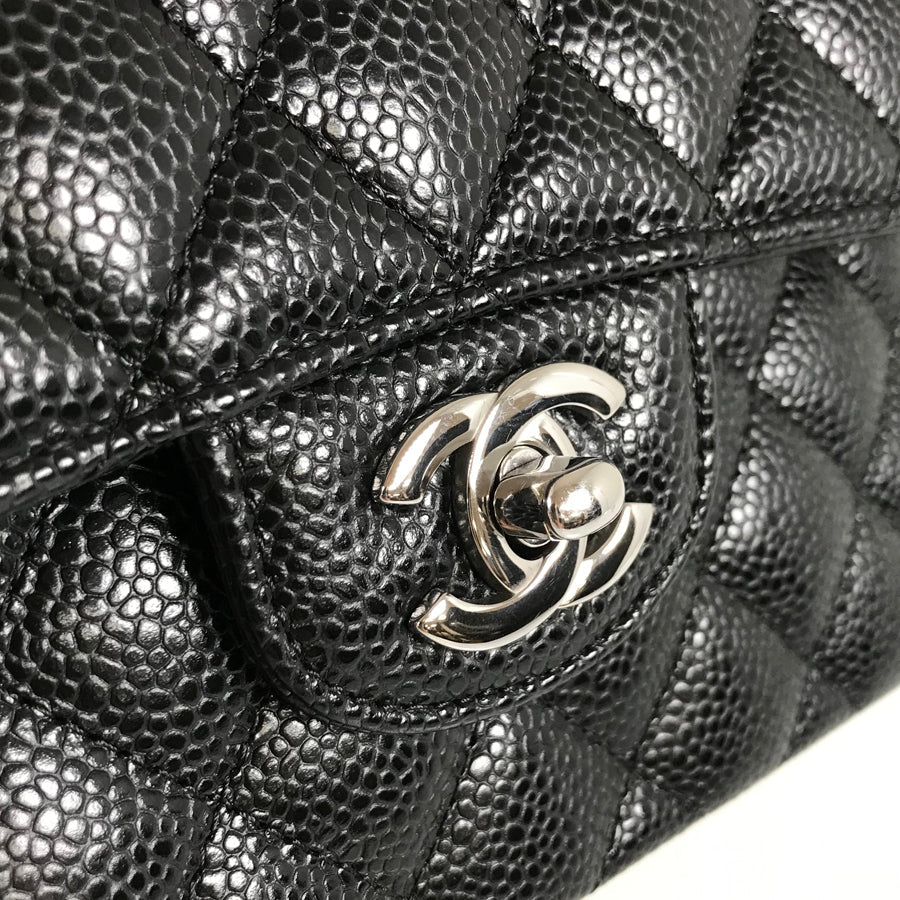 CHANEL Matelasse 23 Shoulder bag