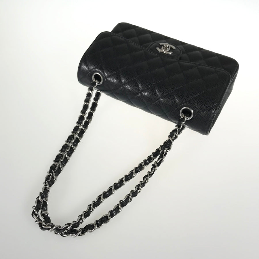 CHANEL Matelasse 23 Shoulder bag