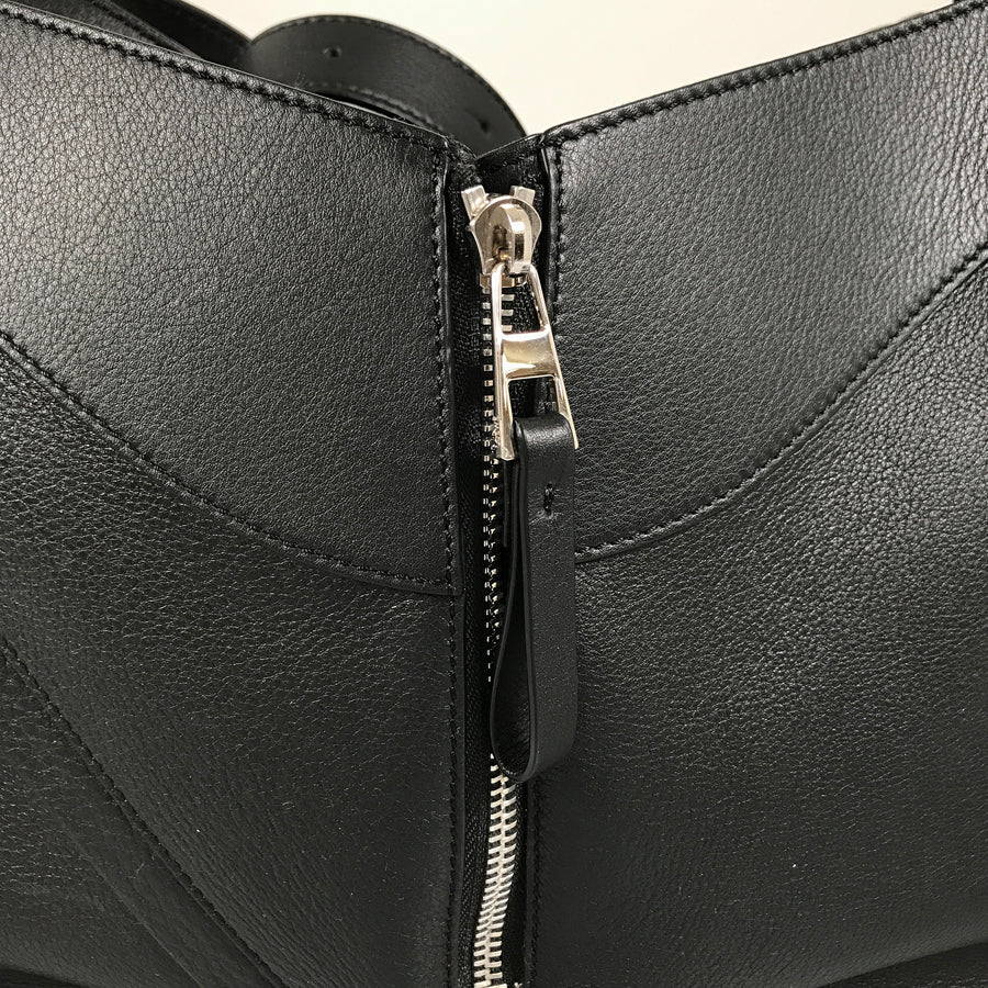 LOEWE Hammock Small 387.30S35 Hand bag