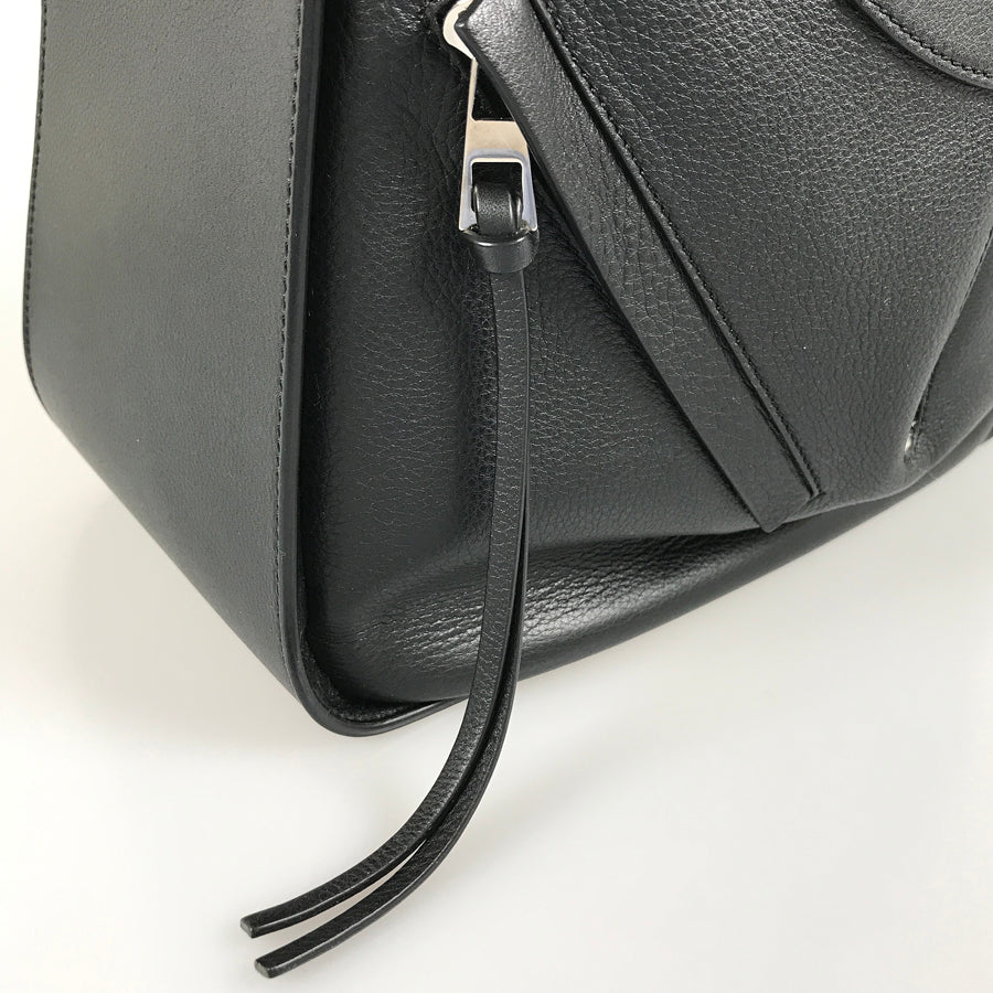 LOEWE Hammock Small 387.30S35 Hand bag