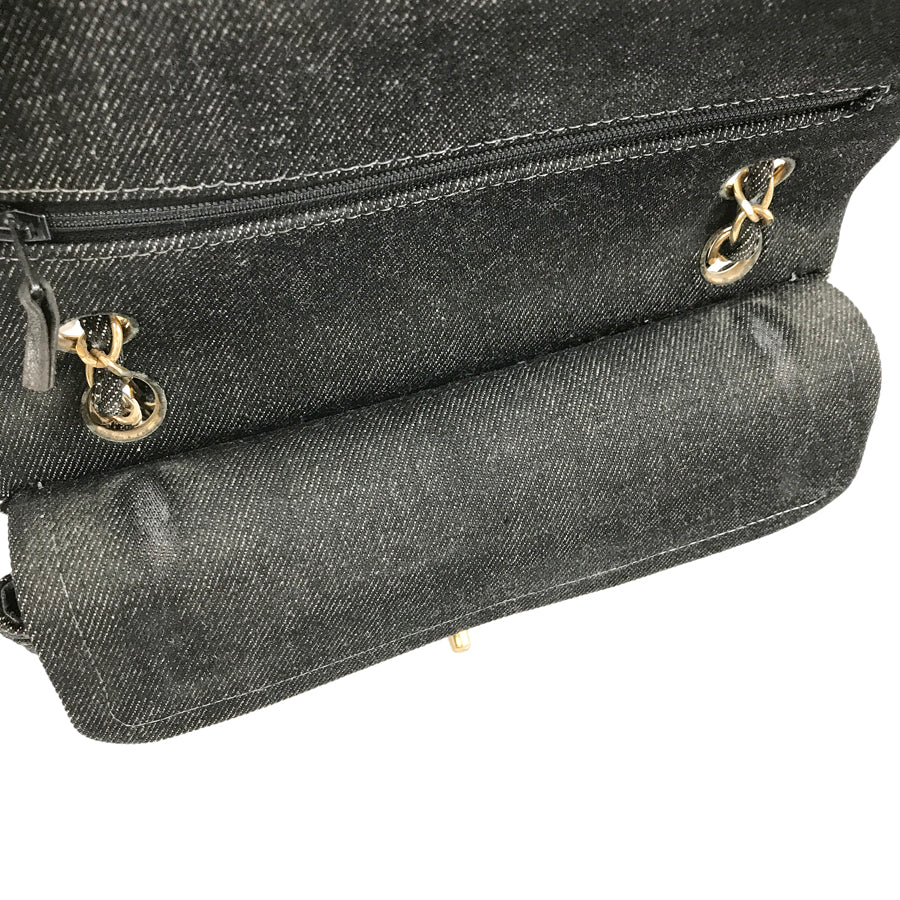 CHANEL Matelasse 23 Shoulder bag