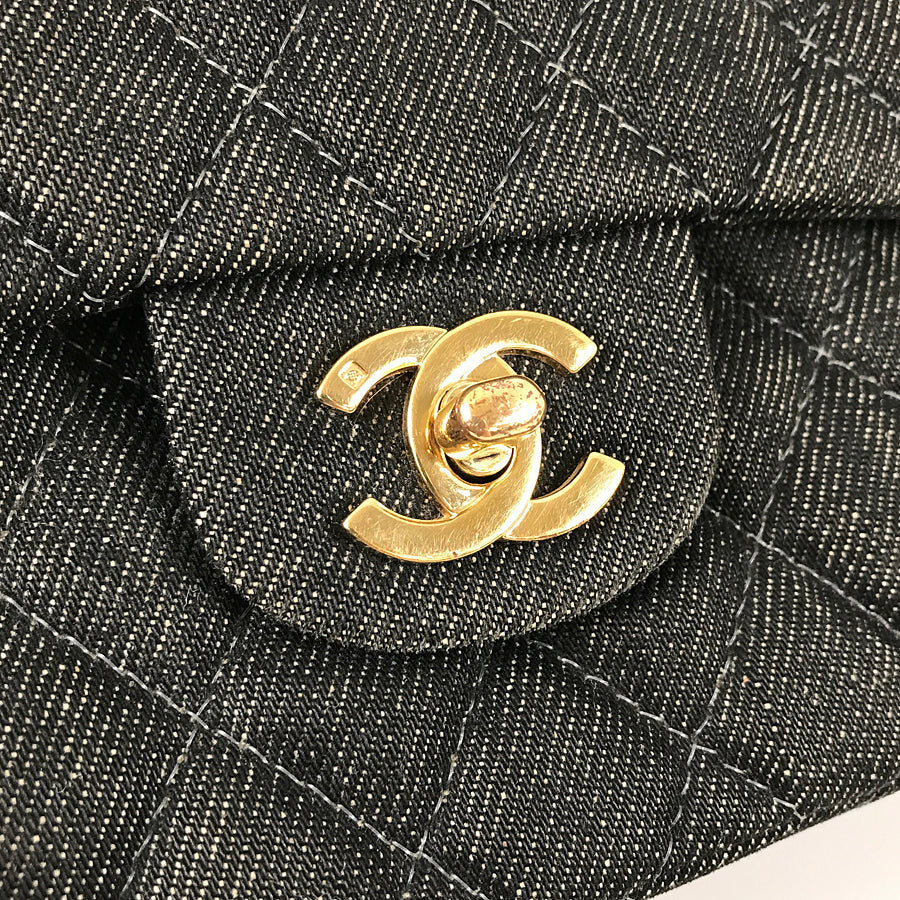 CHANEL Matelasse 23 Shoulder bag