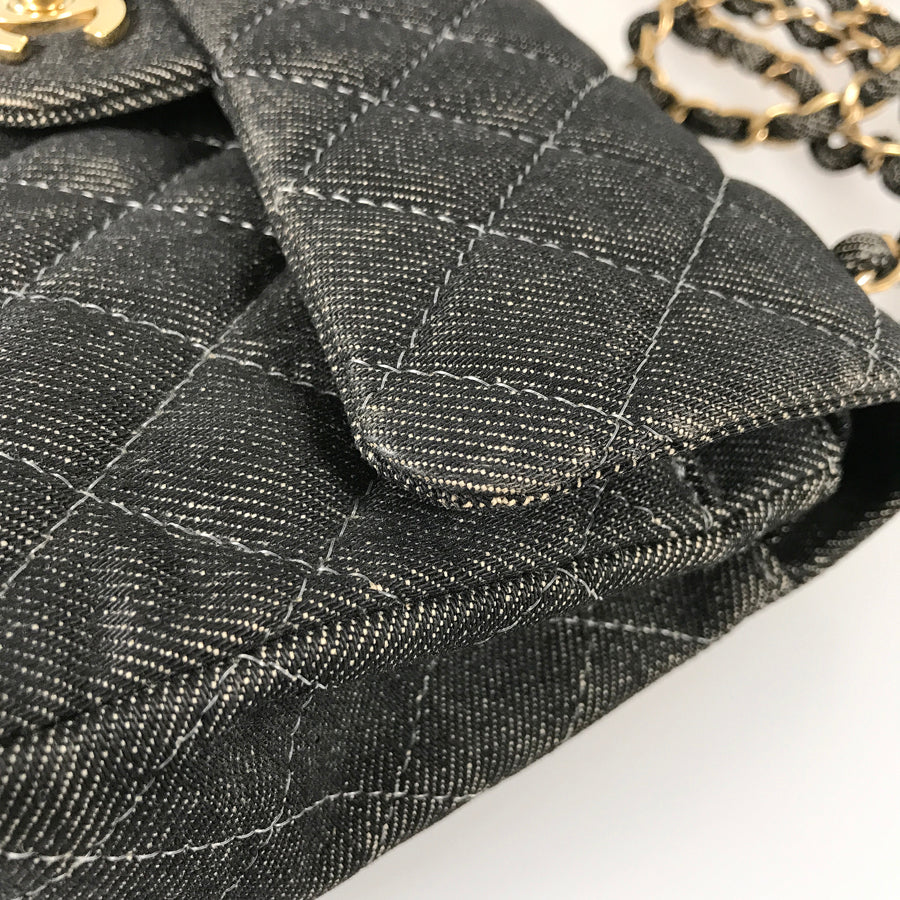 CHANEL Matelasse 23 Shoulder bag