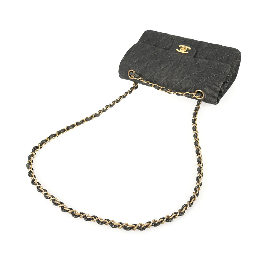 CHANEL Matelasse 23 Shoulder bag