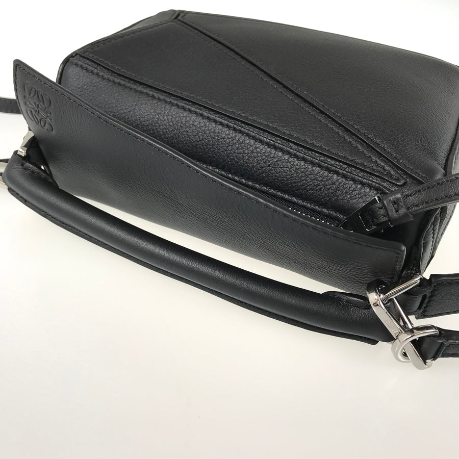 LOEWE Puzzle mini Hand bag