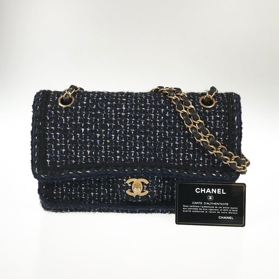 CHANEL Matelasse Shoulder bag