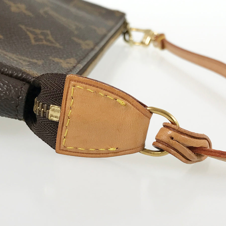 LOUIS VUITTON Monogram Pochette Accessoires M51980 Pouch