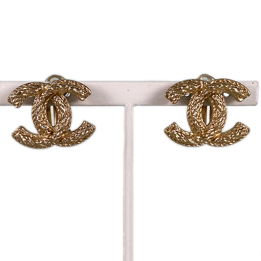 CHANEL Earring