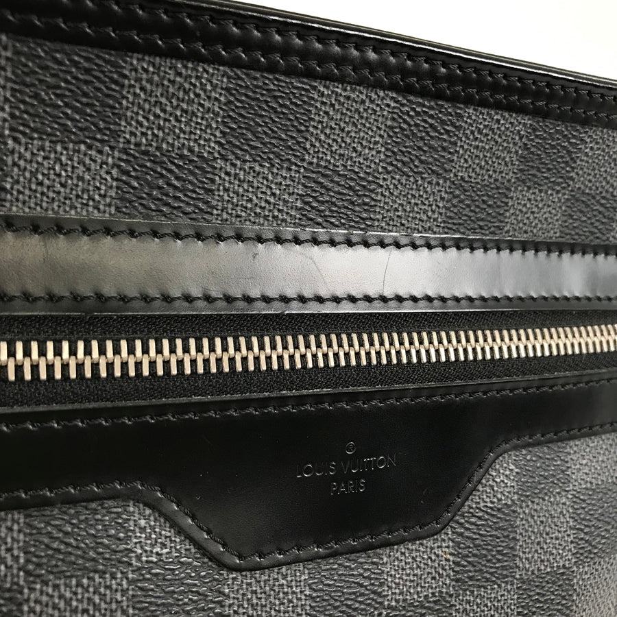 LOUIS VUITTON Damier Graphite Tomas N58028 Shoulder bag