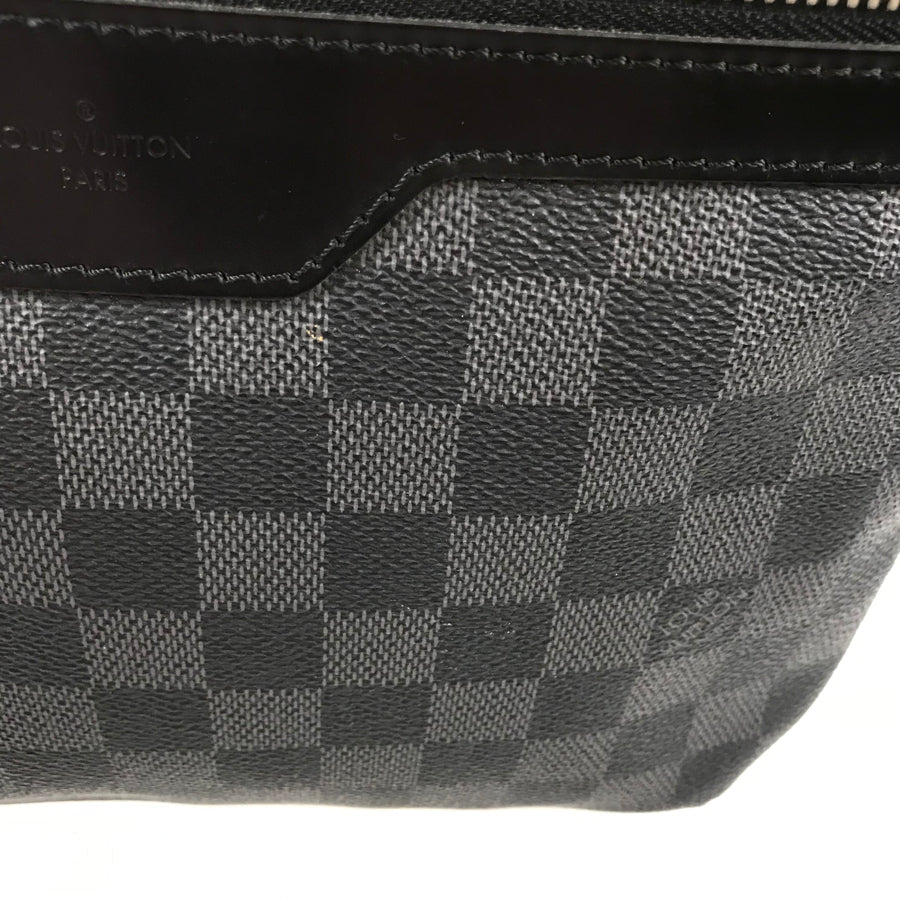LOUIS VUITTON Damier Graphite Tomas N58028 Shoulder bag