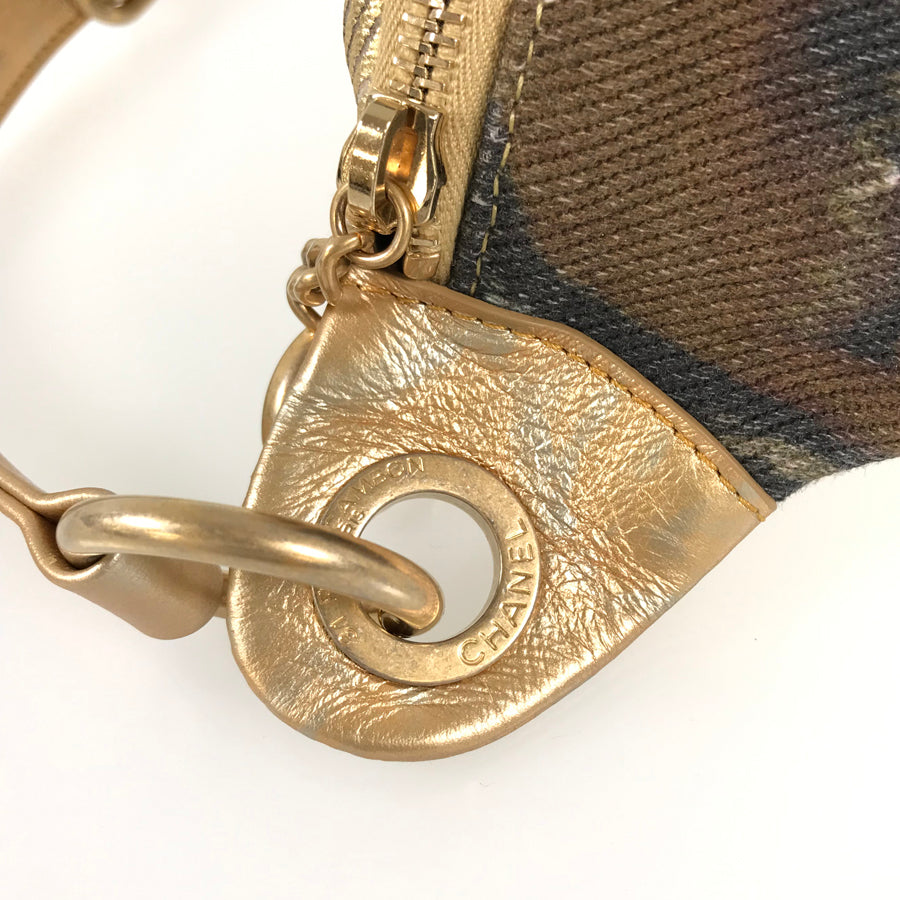 CHANEL egyptian graffiti Sling bag