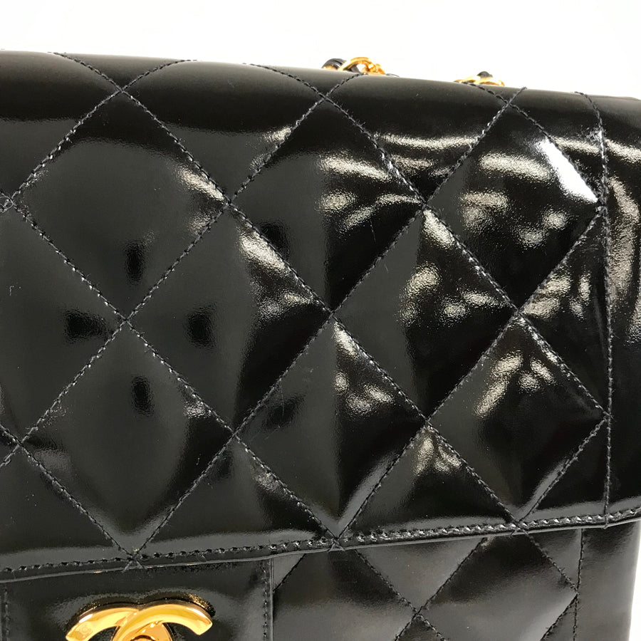 CHANEL Matelasse 25 Shoulder bag
