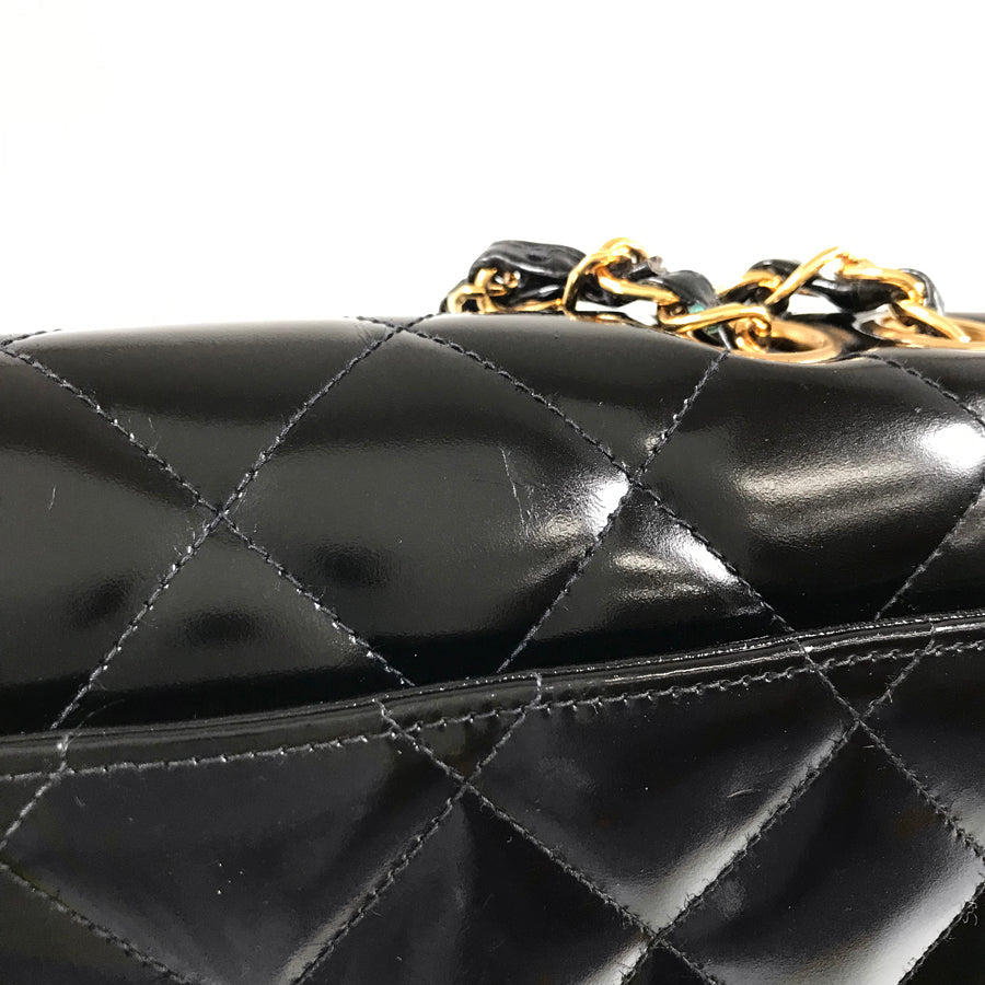 CHANEL Matelasse 25 Shoulder bag