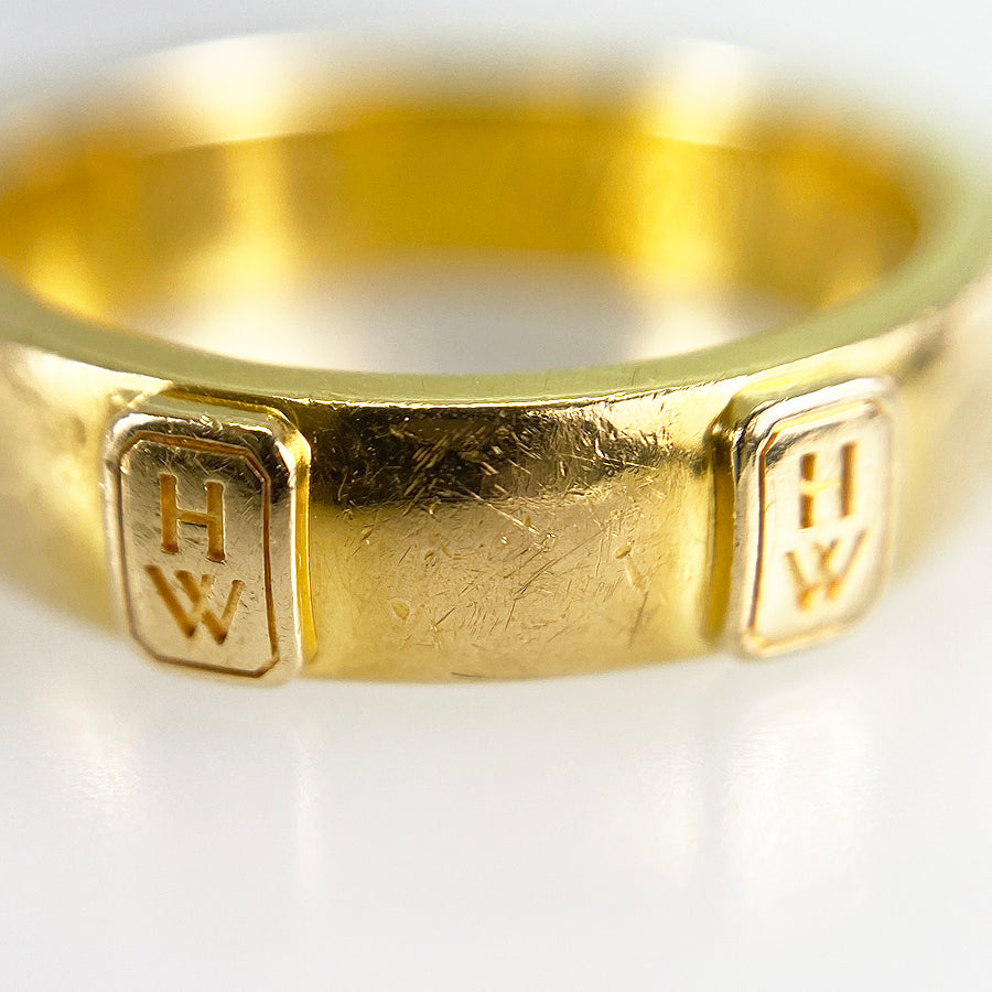 HARRY WINSTON HW logo band Ring