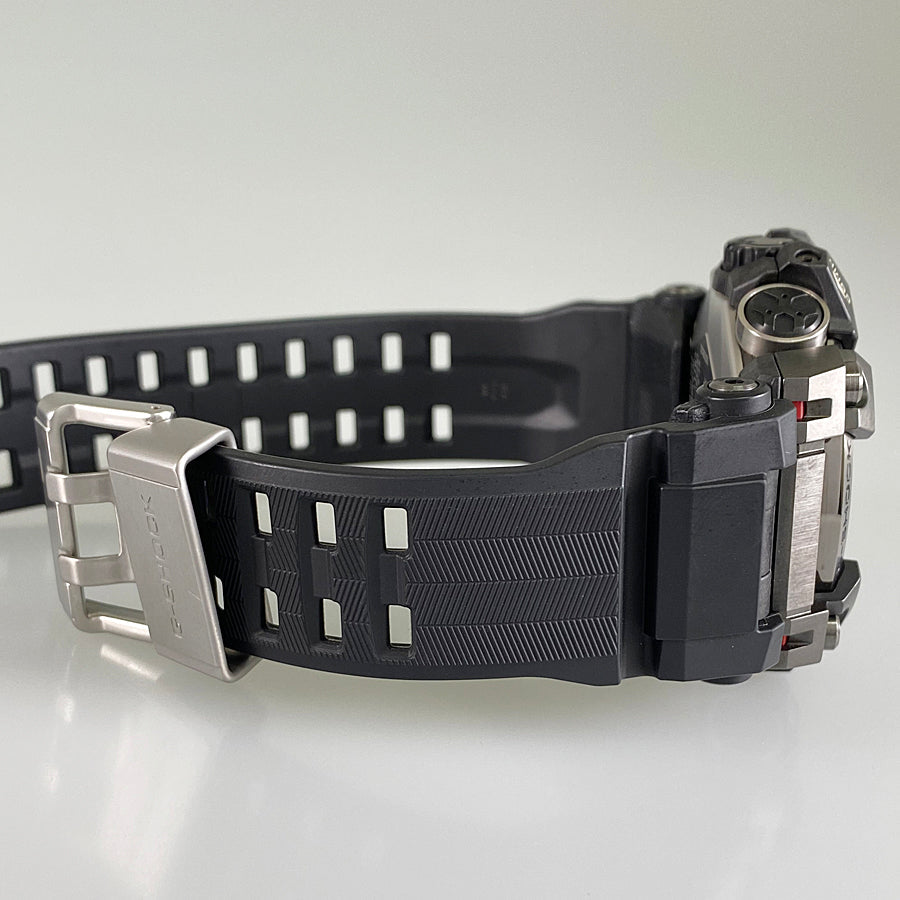 CASIO G-SHOCK Mad master GWG-B1000 Men's Watch