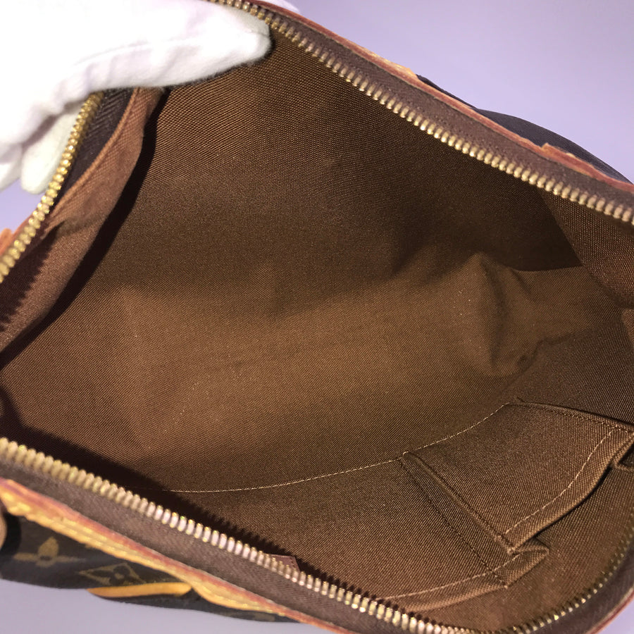 LOUIS VUITTON Monogram Thames GM M56383 Shoulder bag