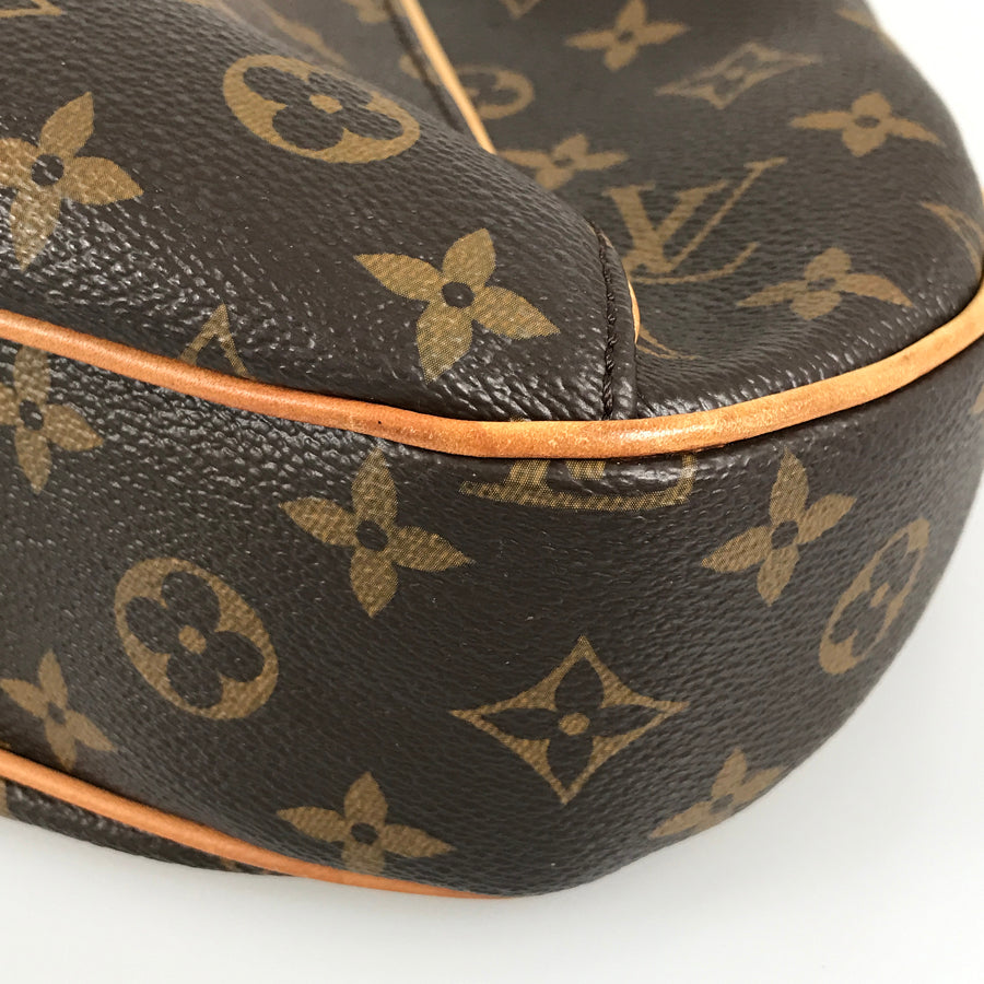 LOUIS VUITTON Monogram Thames GM M56383 Shoulder bag
