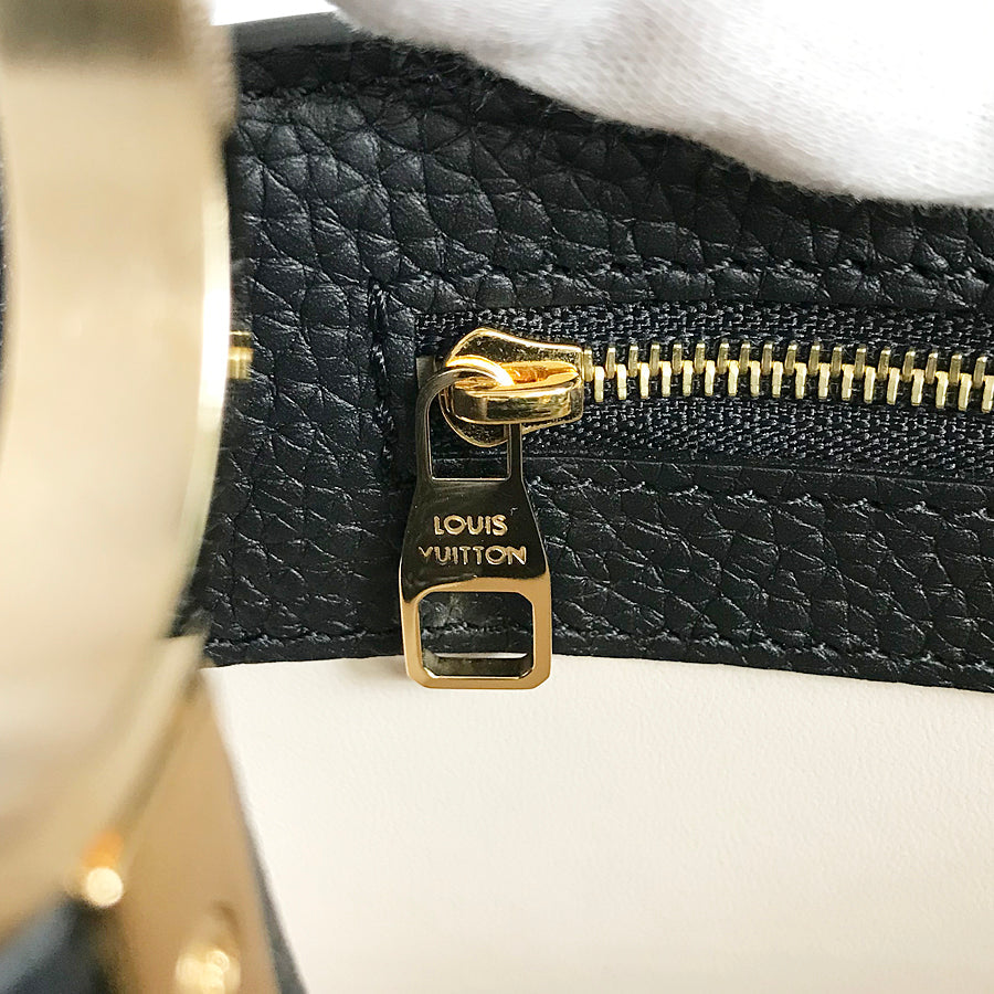 LOUIS VUITTON Taurillon Leather Capucines BB M23950 Hand bag