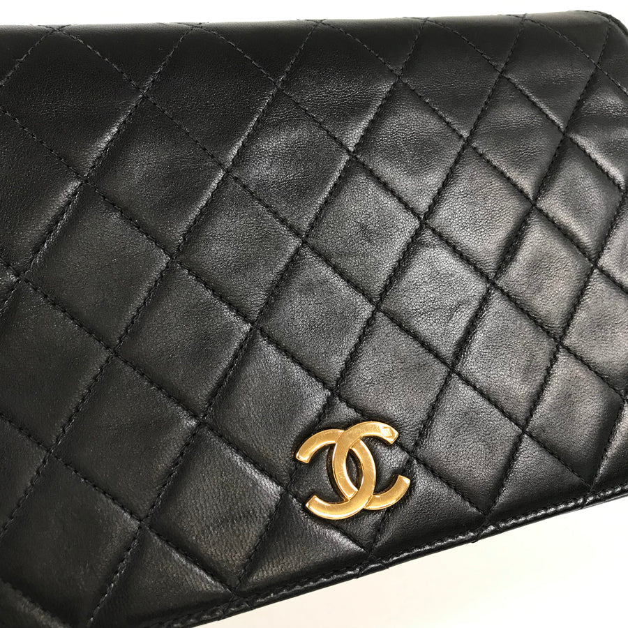 CHANEL Matelasse bush rock Shoulder bag