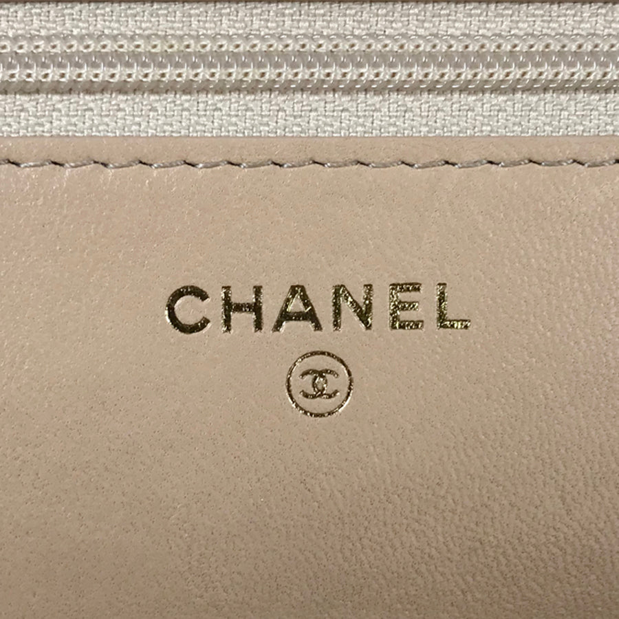 CHANEL Matelasse Shoulder bag