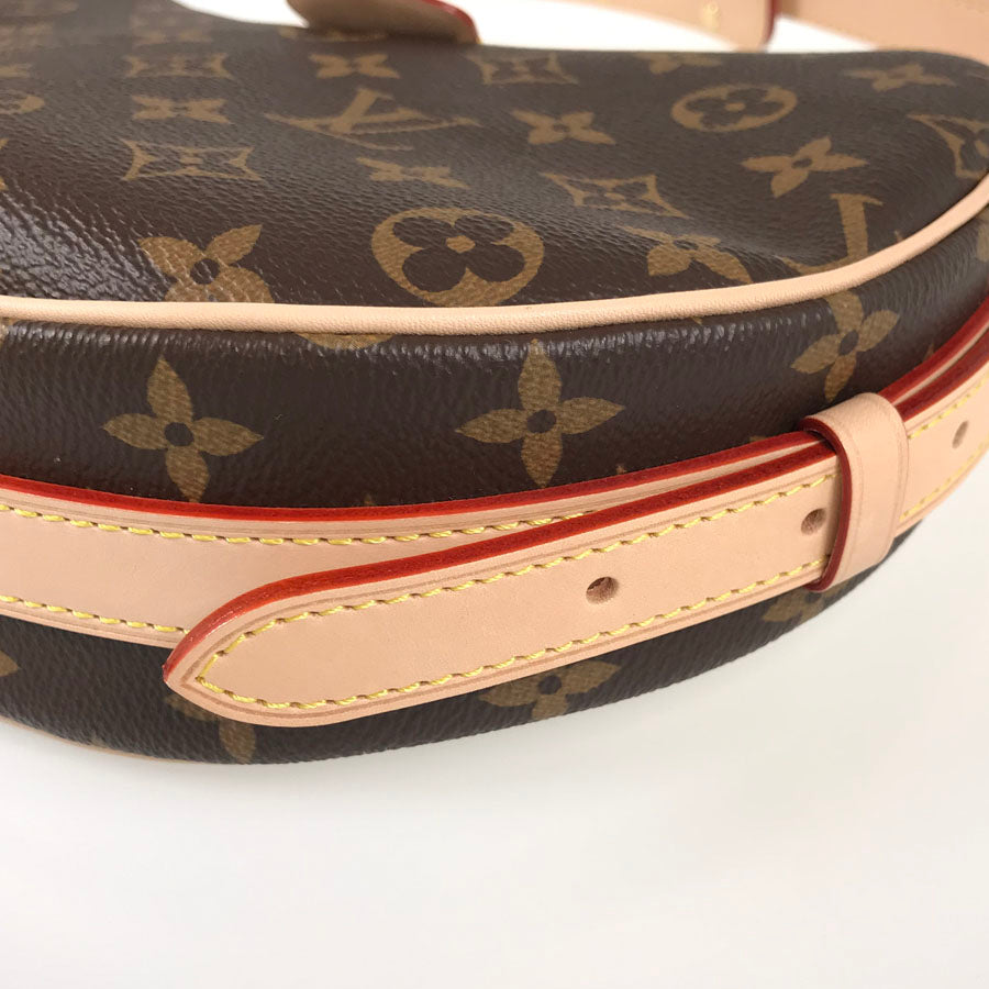LOUIS VUITTON Monogram Croissant M46828 Shoulder bag