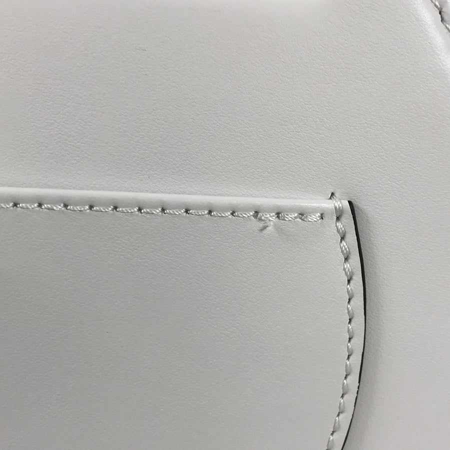 LOUIS VUITTON LV Circle Around Me LV M25109 Hand bag