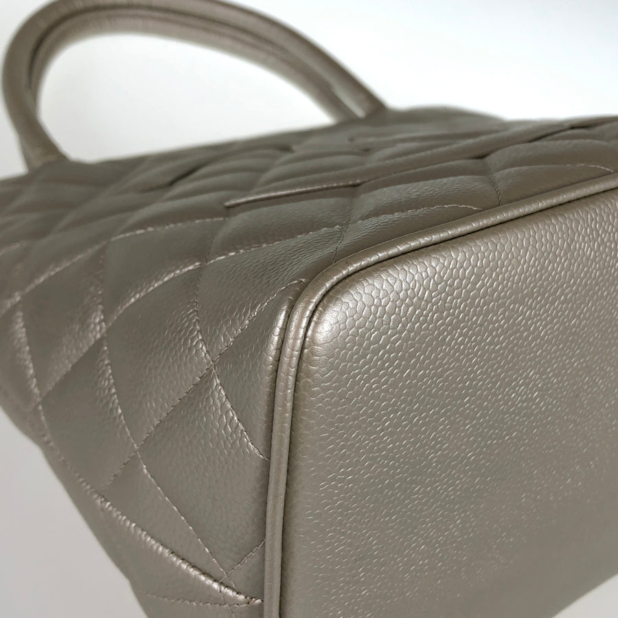 CHANEL Reissue Tote Tote bag