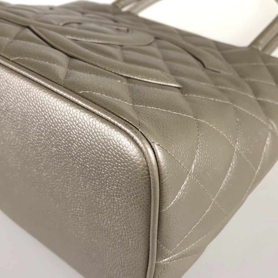 CHANEL Reissue Tote Tote bag