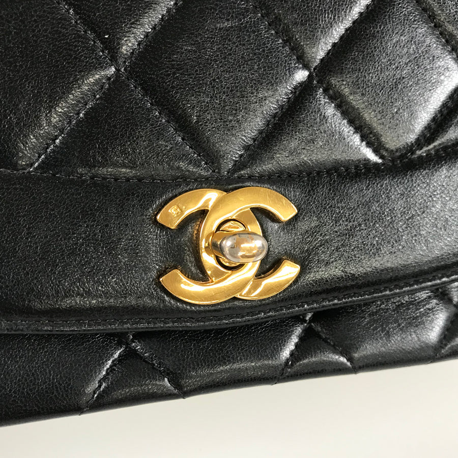 CHANEL Diana 25 Shoulder bag