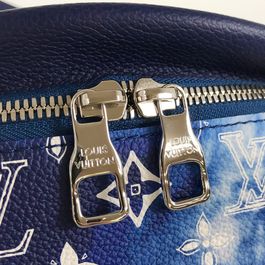 LOUIS VUITTON Monogram Bandana Discovery Bumbag M20587 Sling bag