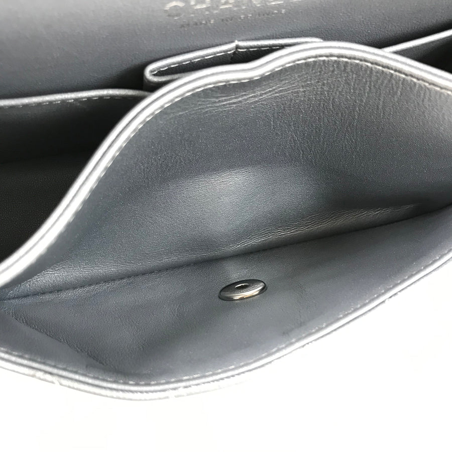 CHANEL Matelasse 23 Shoulder bag