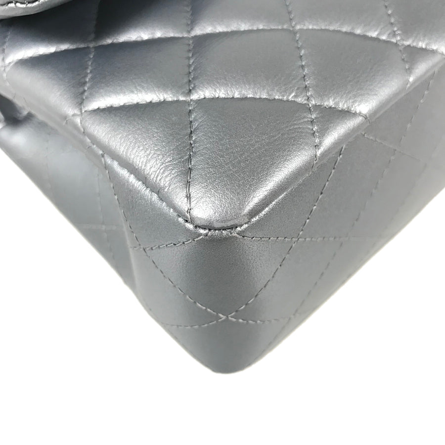 CHANEL Matelasse 23 Shoulder bag