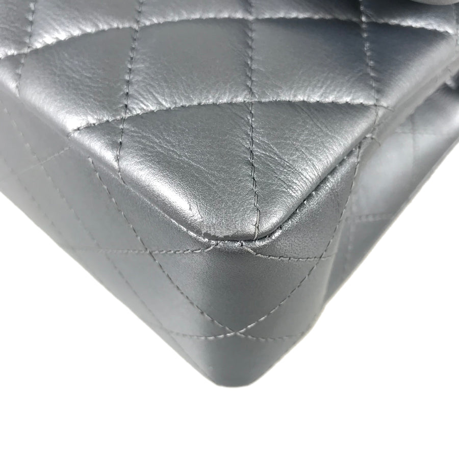 CHANEL Matelasse 23 Shoulder bag