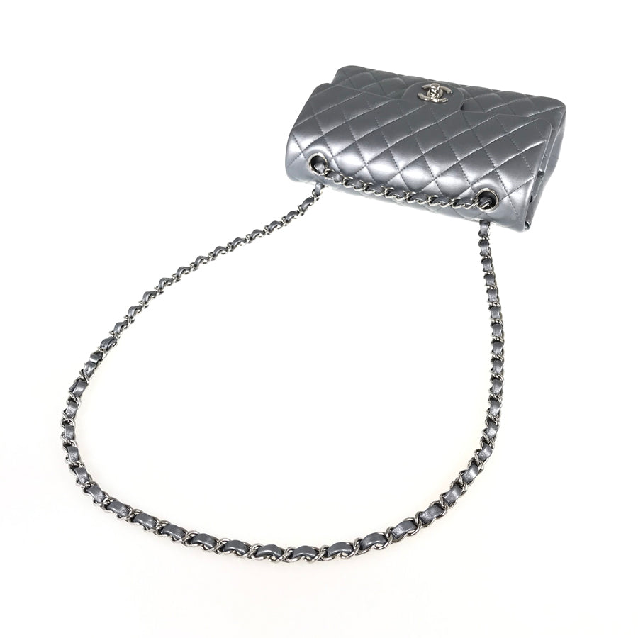 CHANEL Matelasse 23 Shoulder bag