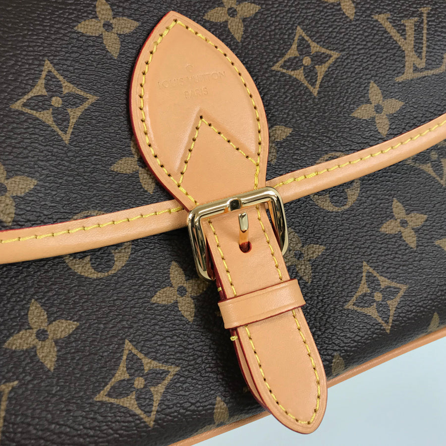 LOUIS VUITTON Monogram Diane NM PM M46049 Shoulder bag