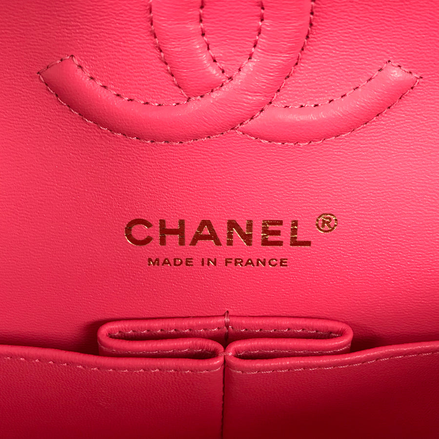 CHANEL Matelasse 23 Shoulder bag